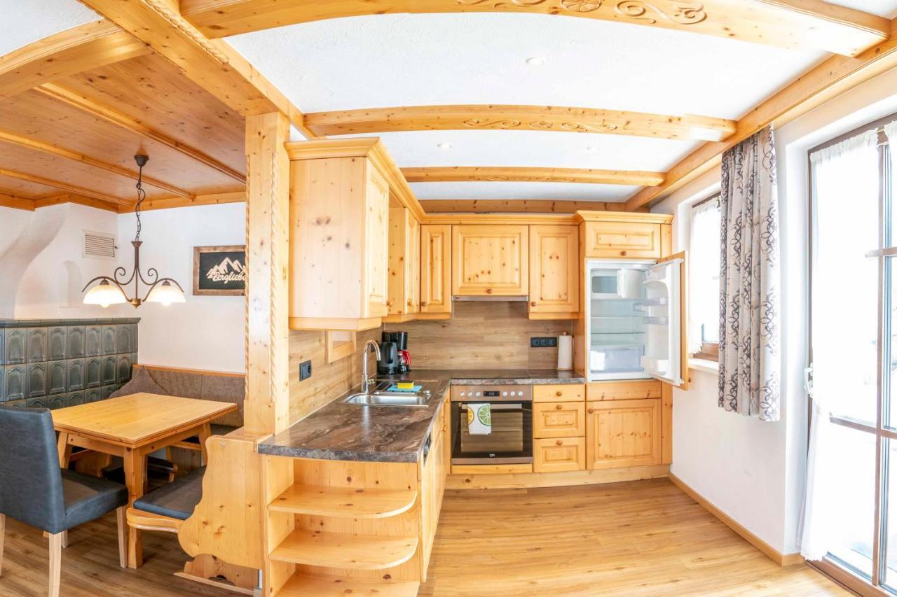 Almhof-Reithof Pitztal Hotel Sankt Leonhard im Pitztal Bagian luar foto