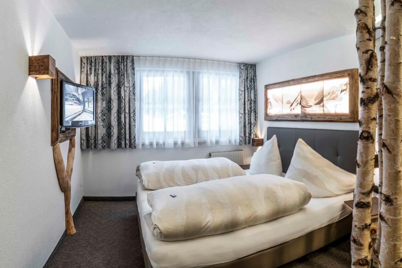 Almhof-Reithof Pitztal Hotel Sankt Leonhard im Pitztal Bagian luar foto