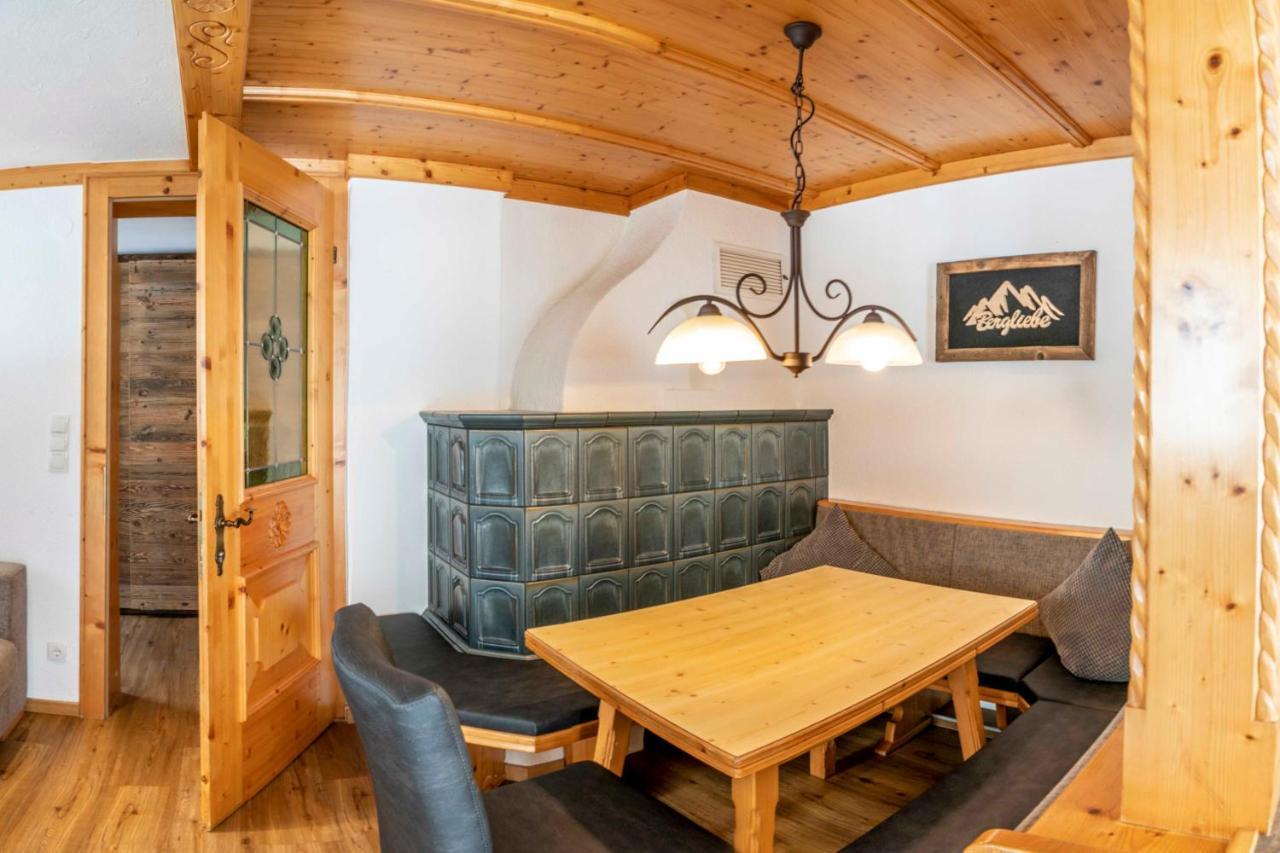 Almhof-Reithof Pitztal Hotel Sankt Leonhard im Pitztal Bagian luar foto