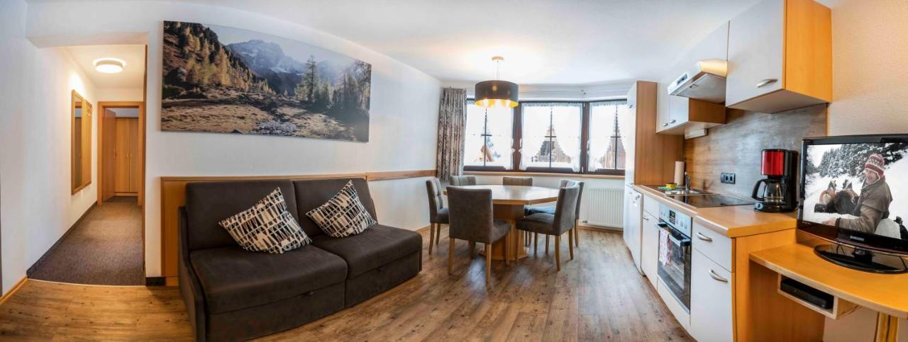 Almhof-Reithof Pitztal Hotel Sankt Leonhard im Pitztal Bagian luar foto