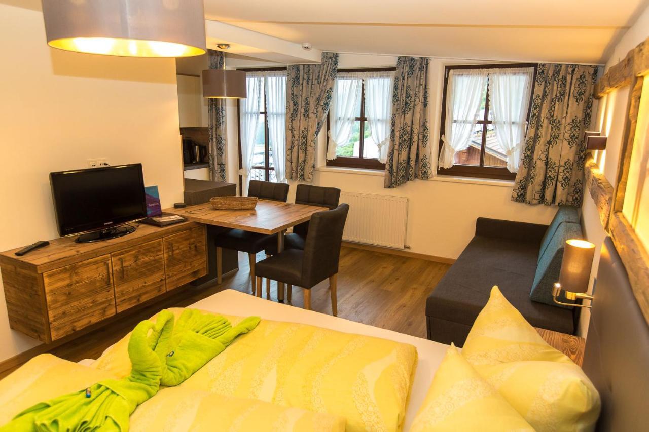 Almhof-Reithof Pitztal Hotel Sankt Leonhard im Pitztal Bagian luar foto