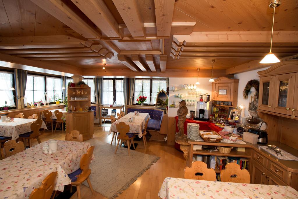 Almhof-Reithof Pitztal Hotel Sankt Leonhard im Pitztal Bagian luar foto